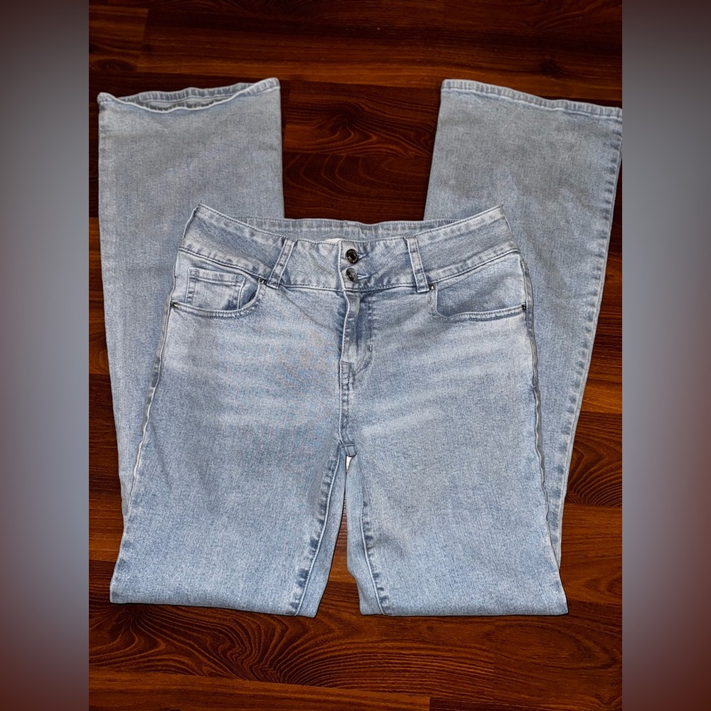 Pacsun Low Rise Light Wash Bootcut Jeans